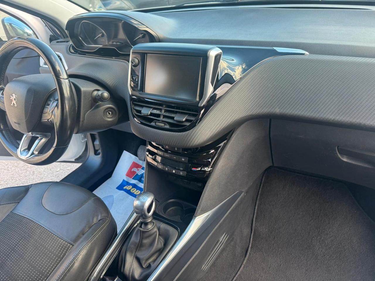 Peugeot 2008 1.6 e-HDi 115 CV Stop&Start Féline GARANZIA