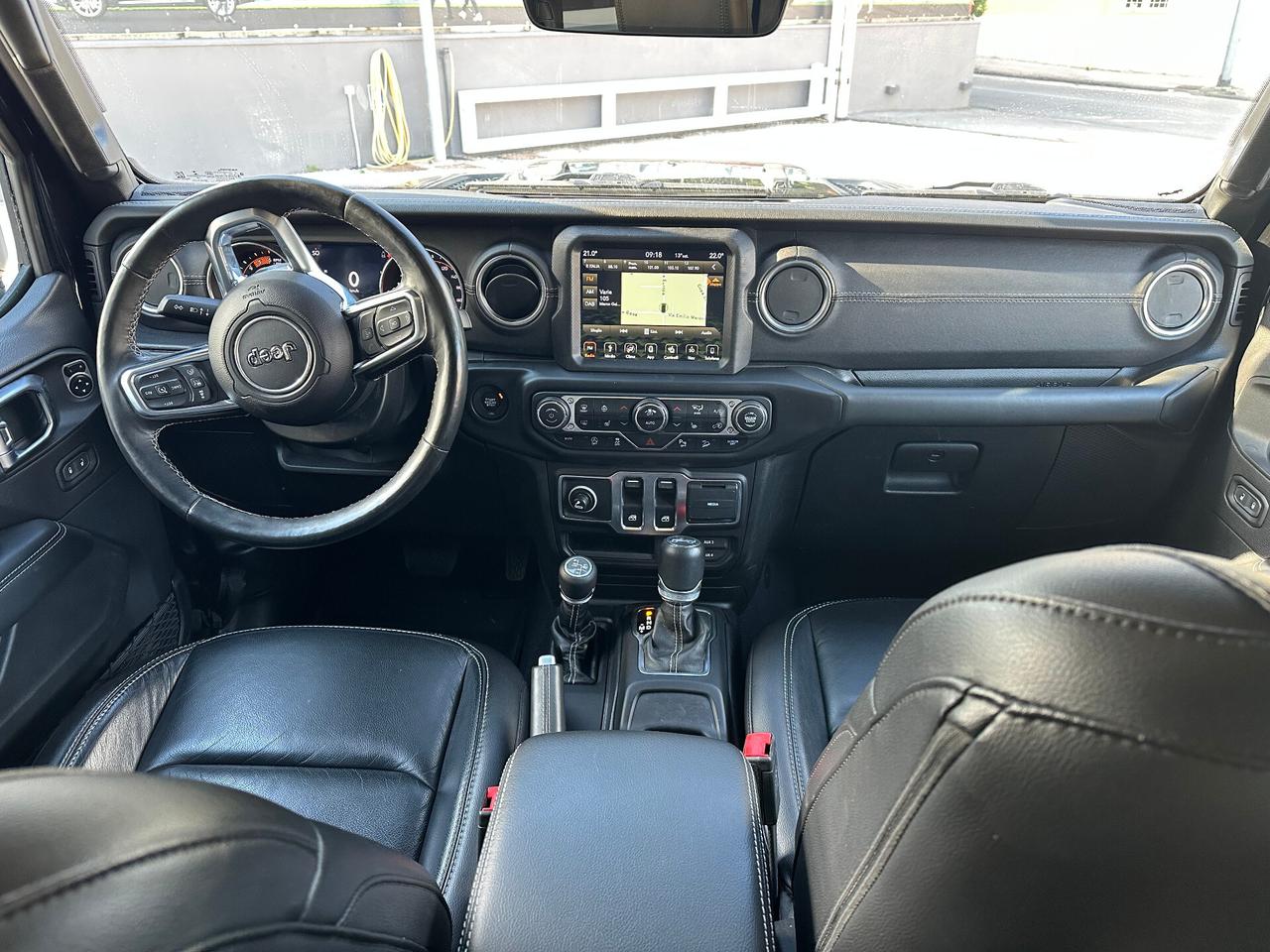 Jeep Wrangler SAHARA