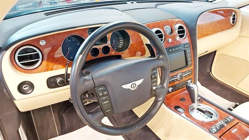 Bentley Continental GTC