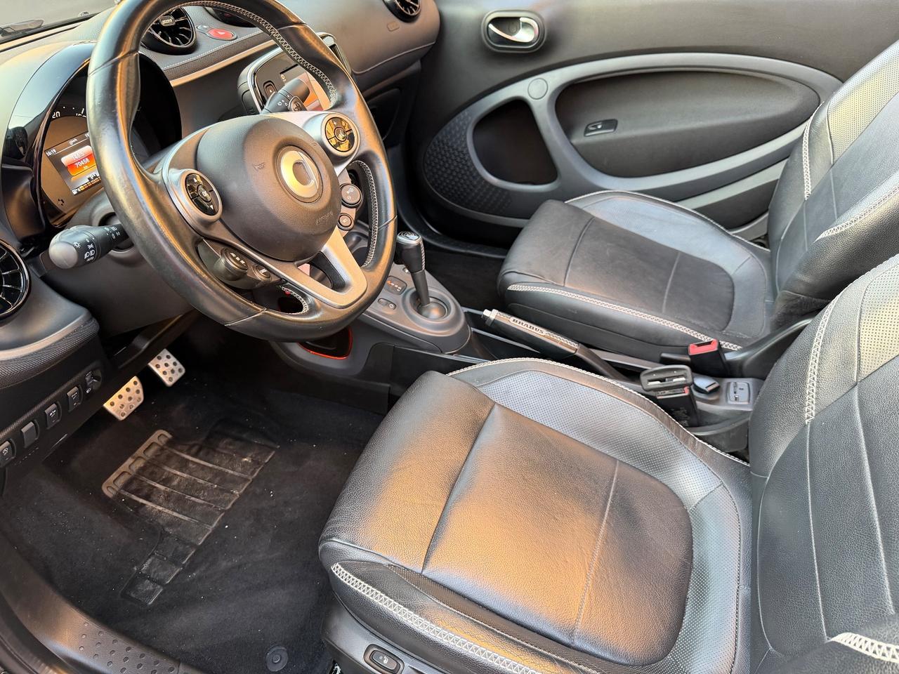 Smart ForTwo BRABUS 0.9 Turbo twinamic cabrio Xclusive 109cv