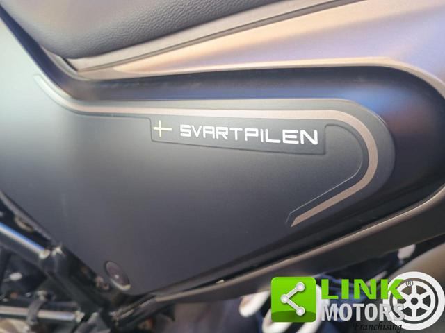 HUSQVARNA Svartpilen 401 ABS NEO PATENTATI