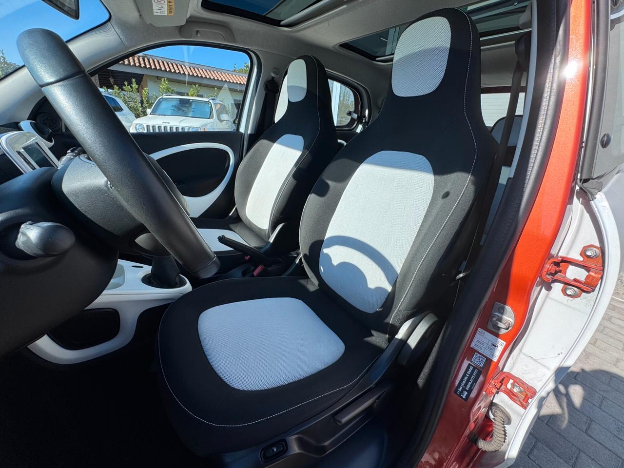 Smart ForFour 70 1.0 Passion - DOPPIO TETTO - NAVIGATORE - SENSORI - NEOPAT -