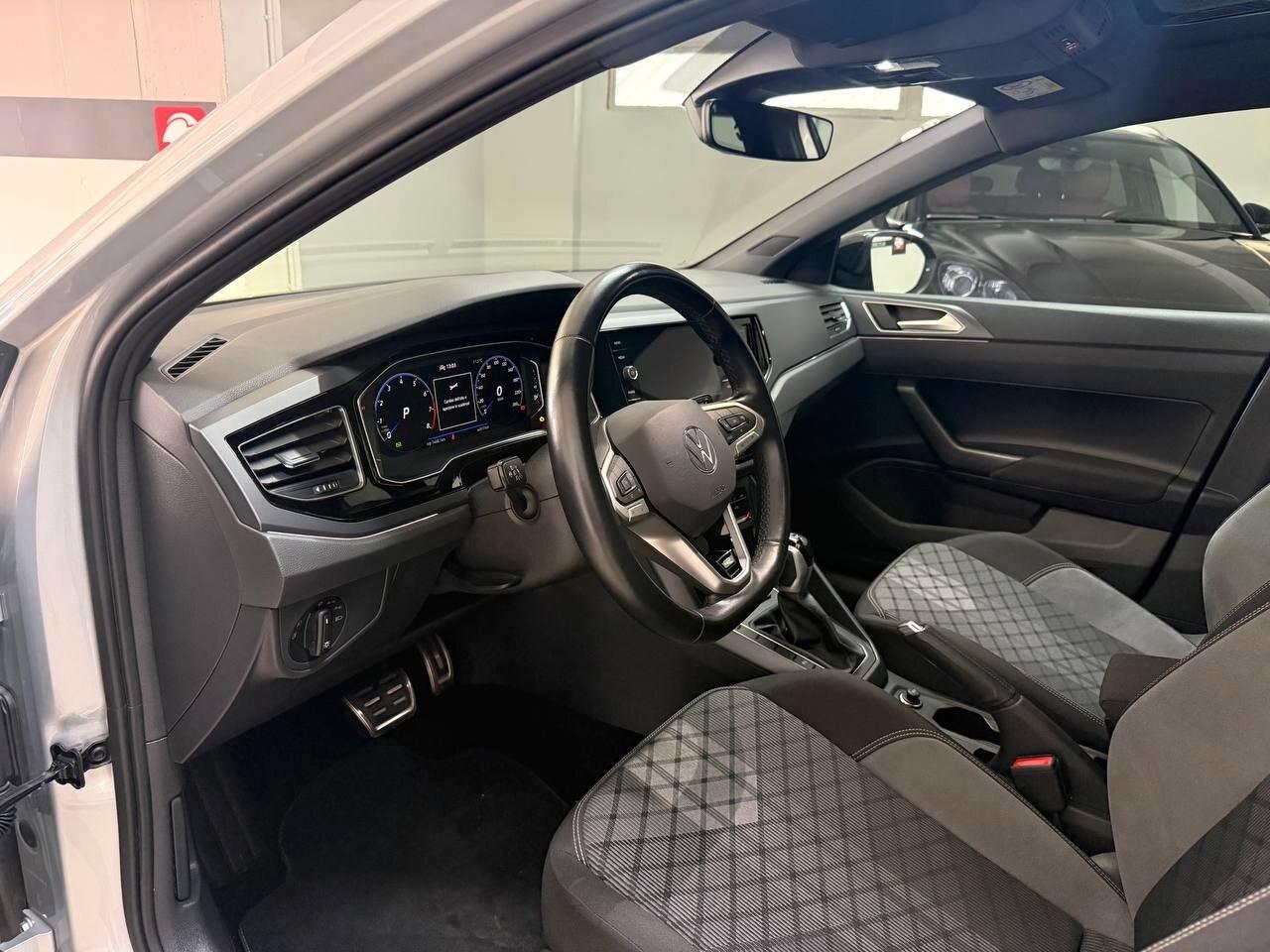 VOLKSWAGEN Taigo Taigo 1.5 TSI 150 CV DSG R-Line