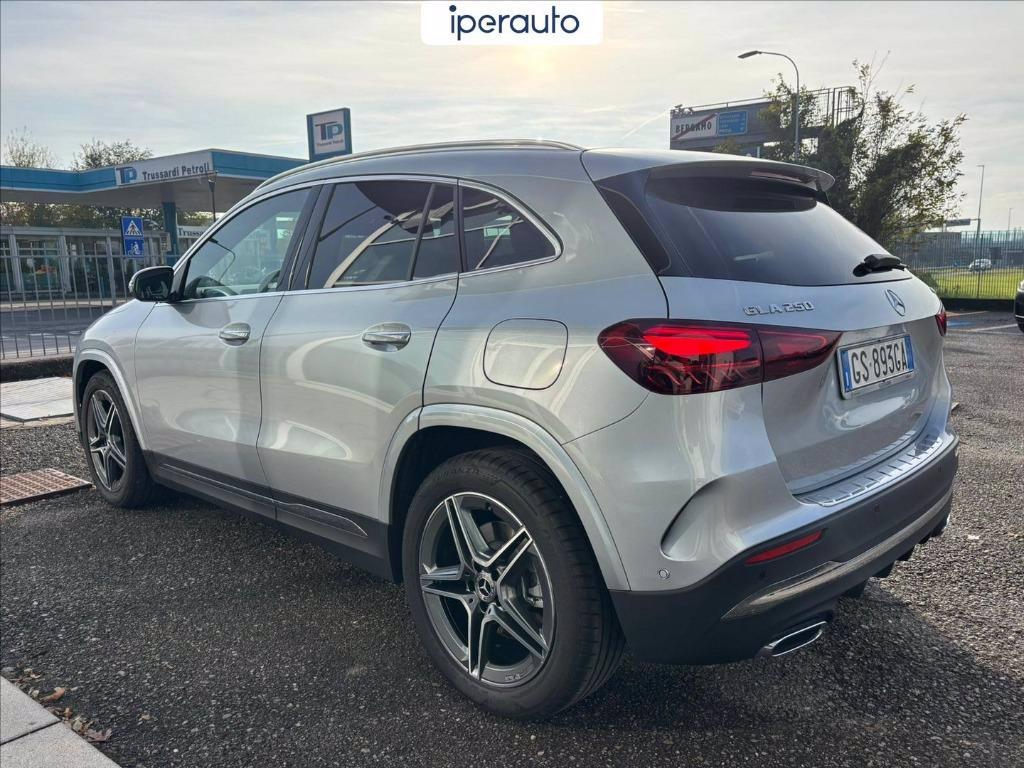 MERCEDES Gla 250 progressive advanced plus 4matic auto AMG finiture del 2024