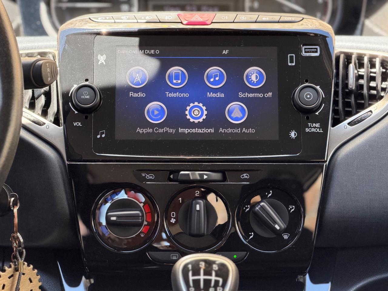 Lancia Ypsilon 1.0 FireFly 5 porte S&S Hybrid Ecochic Gold