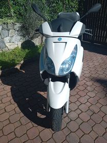 Yamaha X-Max 250 BAULETTO / ANTIFURTO