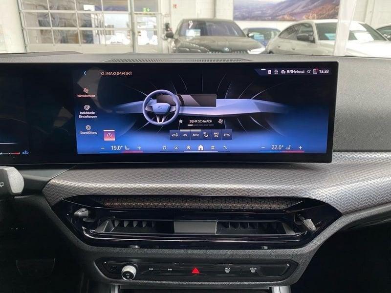 BMW Serie 3 320d xDrive 48V MSport Touring aut. 19" Adaptive LED Camera 360°