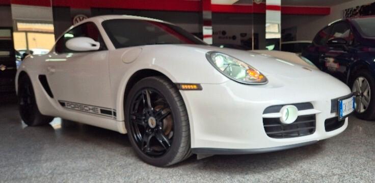 Porsche Cayman 2.7