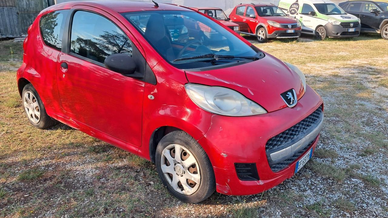 Peugeot 107 1.0 68CV 3p. Plaisir