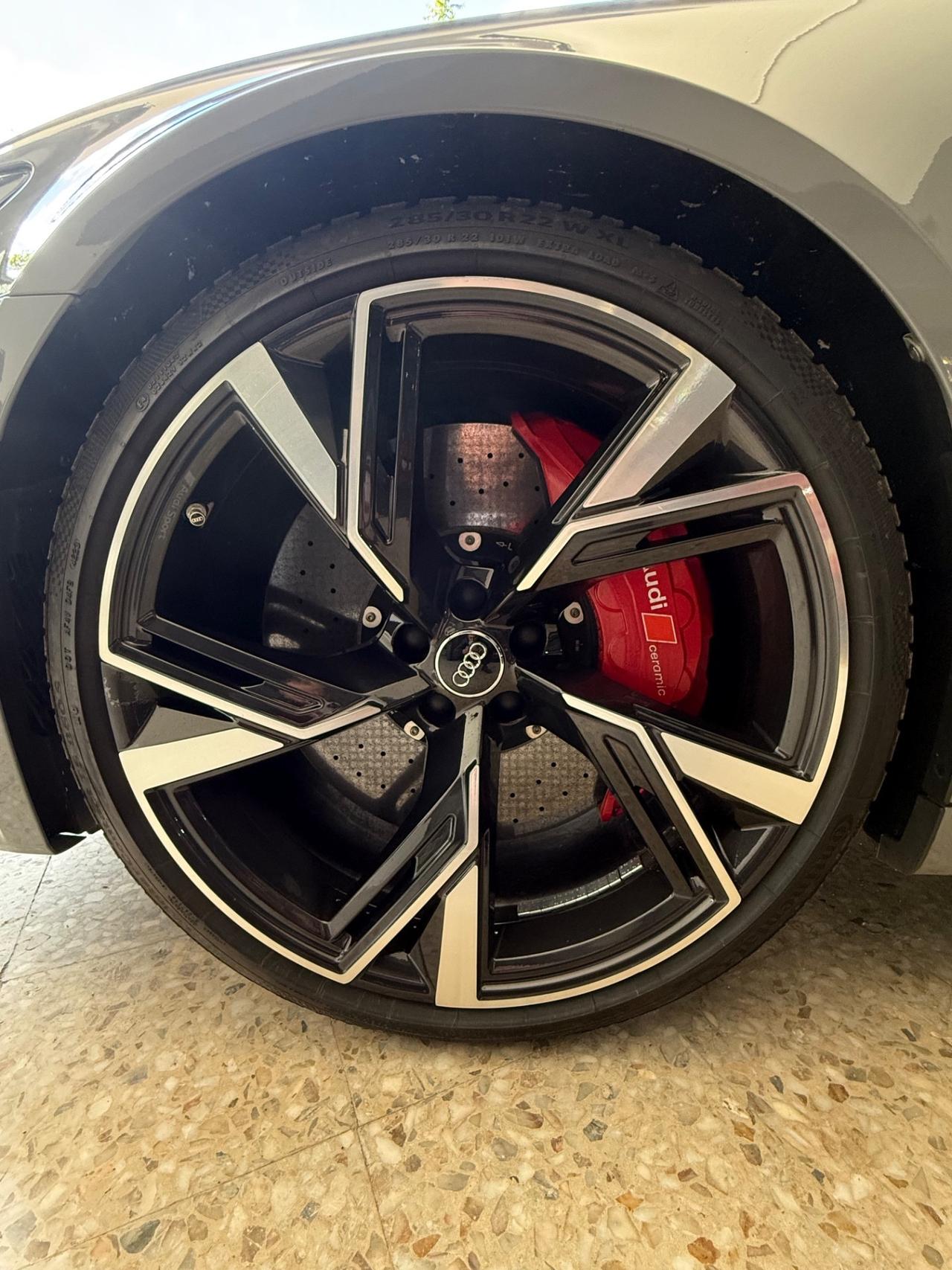 Audi A6 RS 6 Avant 4.0 TFSI V8 QUATTRO STRAFULL