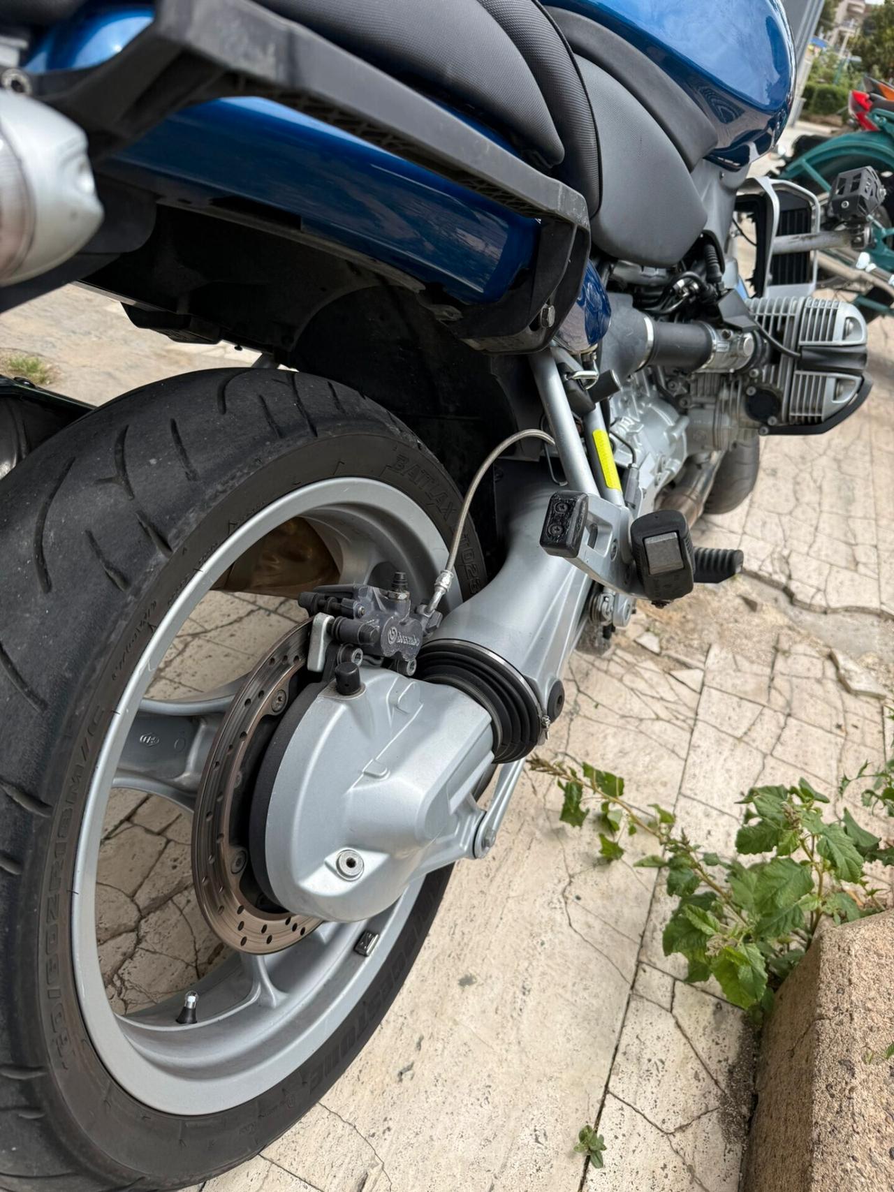 BMW R850R
