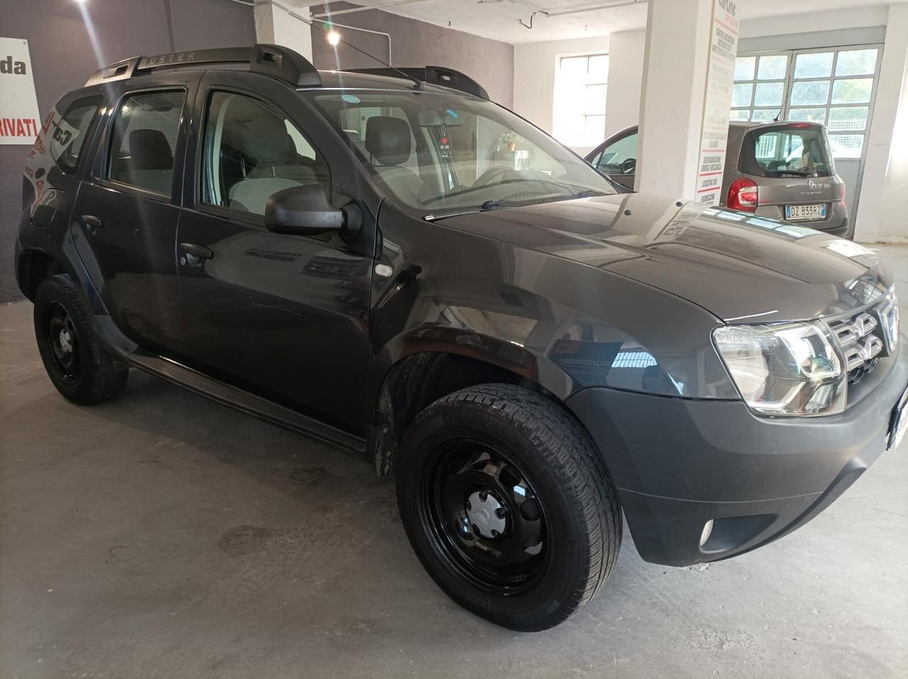 Dacia Duster 1.6 -4x2 GPL Lauréate Distr nuova!!!