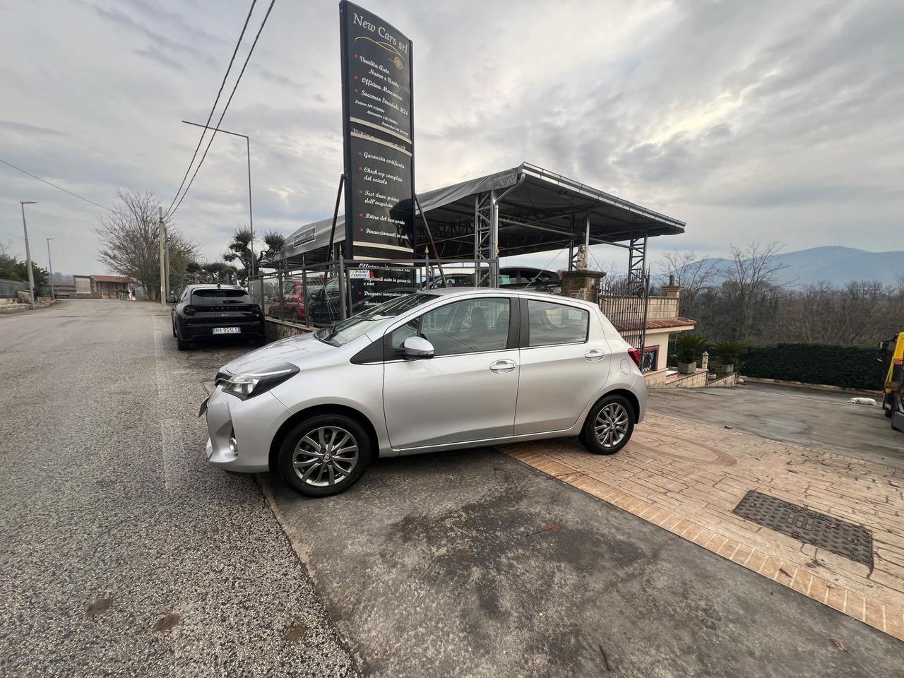 Toyota Yaris 1.0 5 porte Lounge