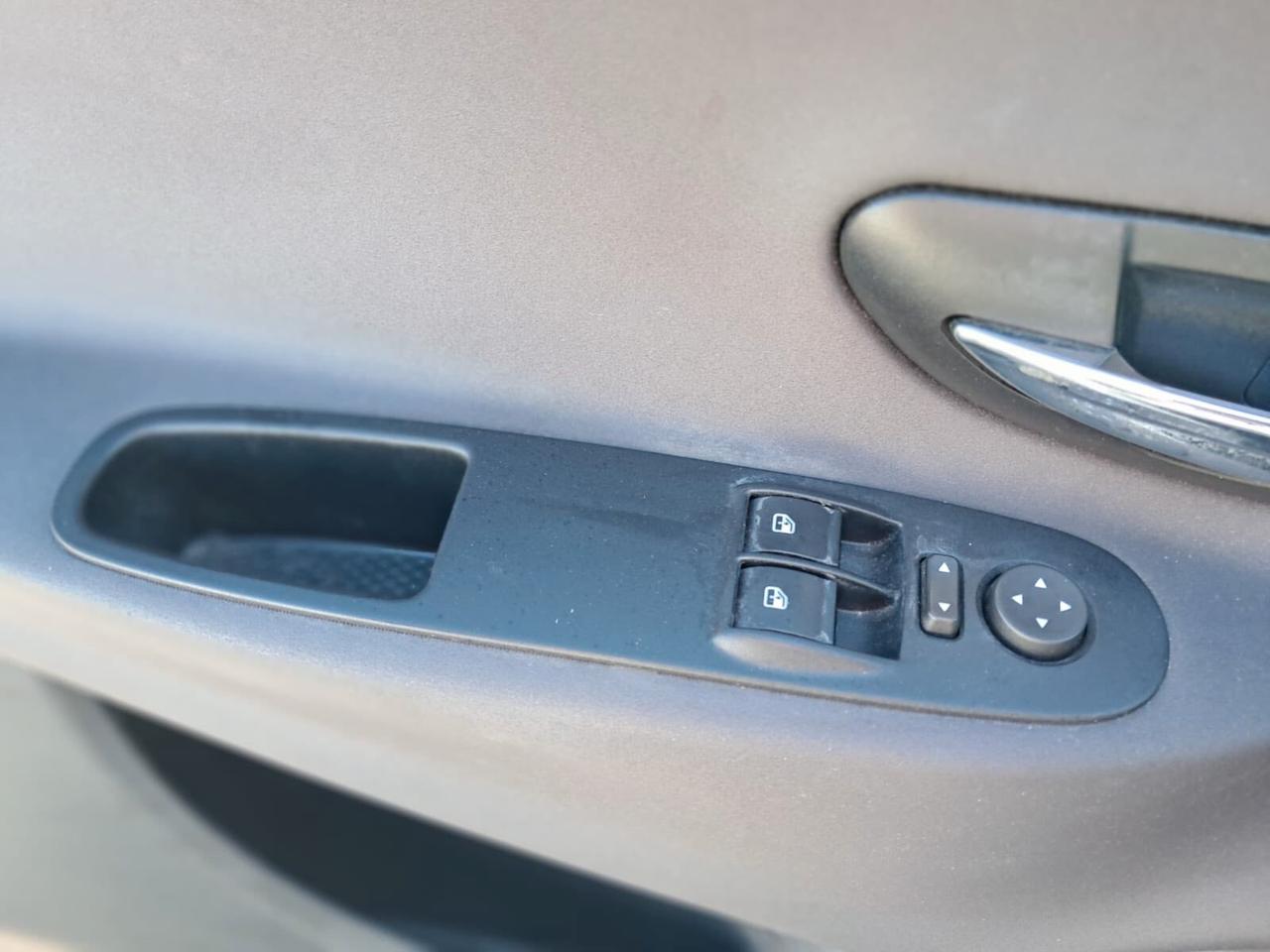 Lancia Ypsilon 1.2 69 CV 5 porte GPL Ecochic Gold