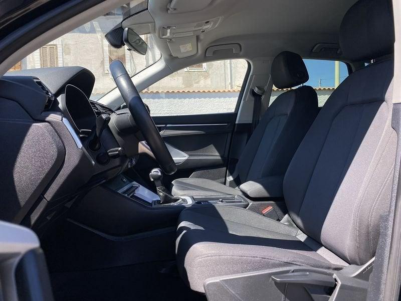 Audi Q3 Business 2.0 TDI 150CV S-Tronic 35