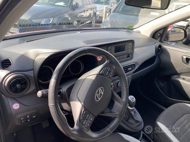 HYUNDAI i10 1.0 MPI Advanced