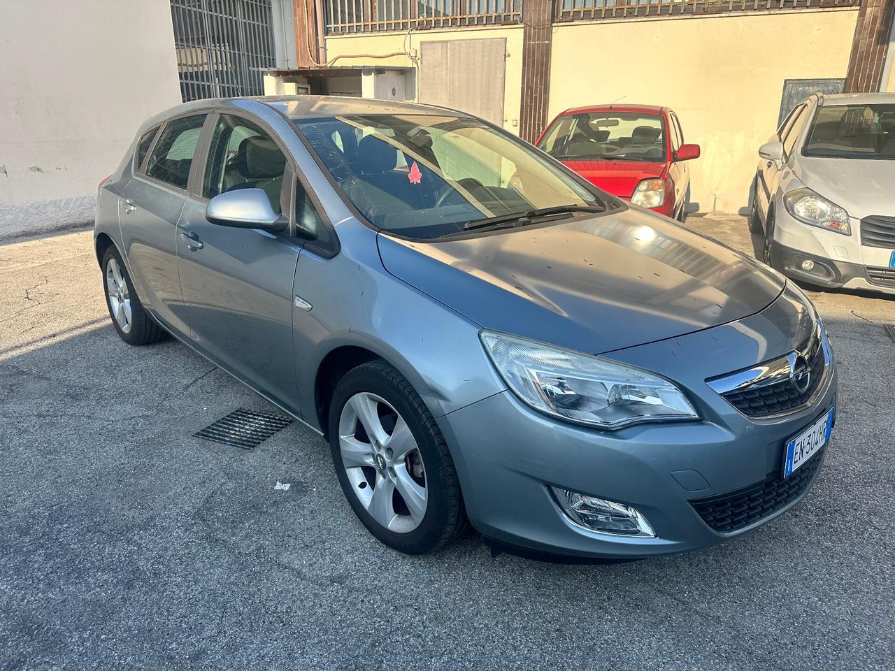 Opel Astra 1.4 100CV 5 porte Elective
