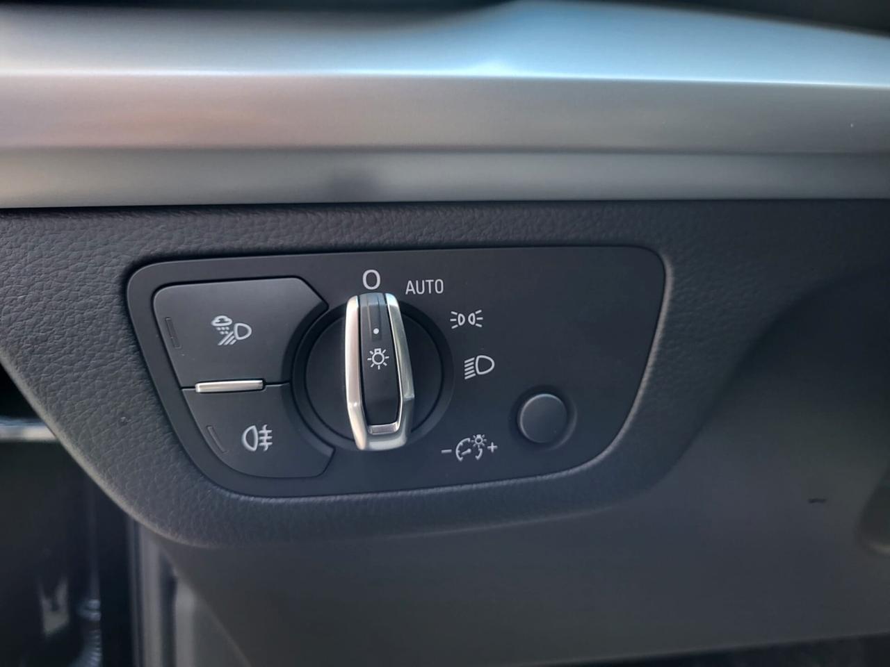 Audi Q5 35 TDI 163 CV QUATTRO AMBIENT FARI LED/ PELLE/ KM 87800....