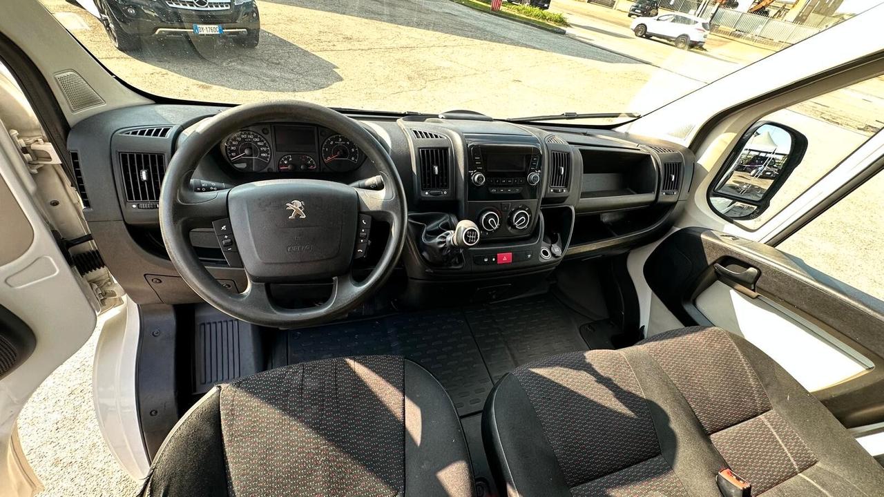Peugeot BOXER AUTOCARRO