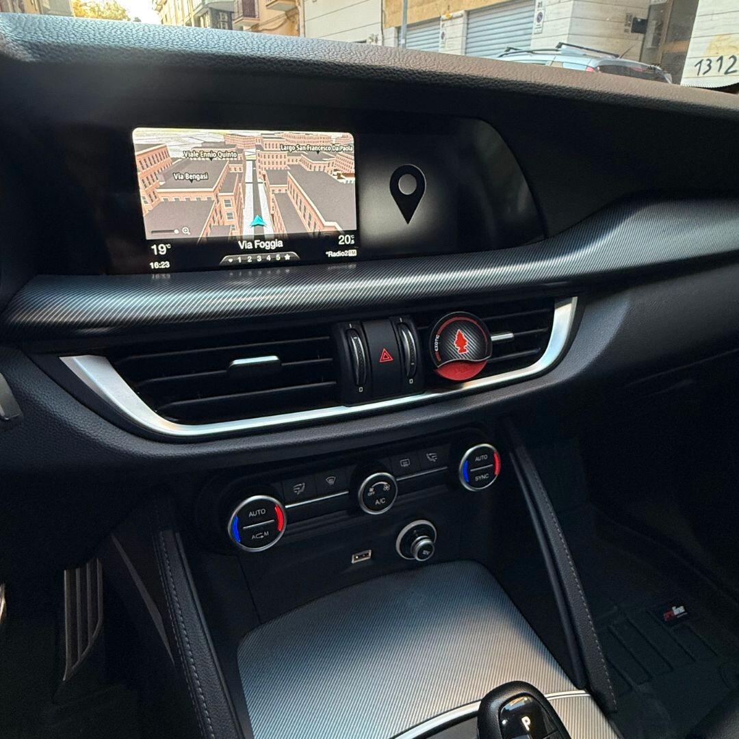 Alfa Romeo Stelvio 2.0 Turbo 280 CV AT8 Q4 Super