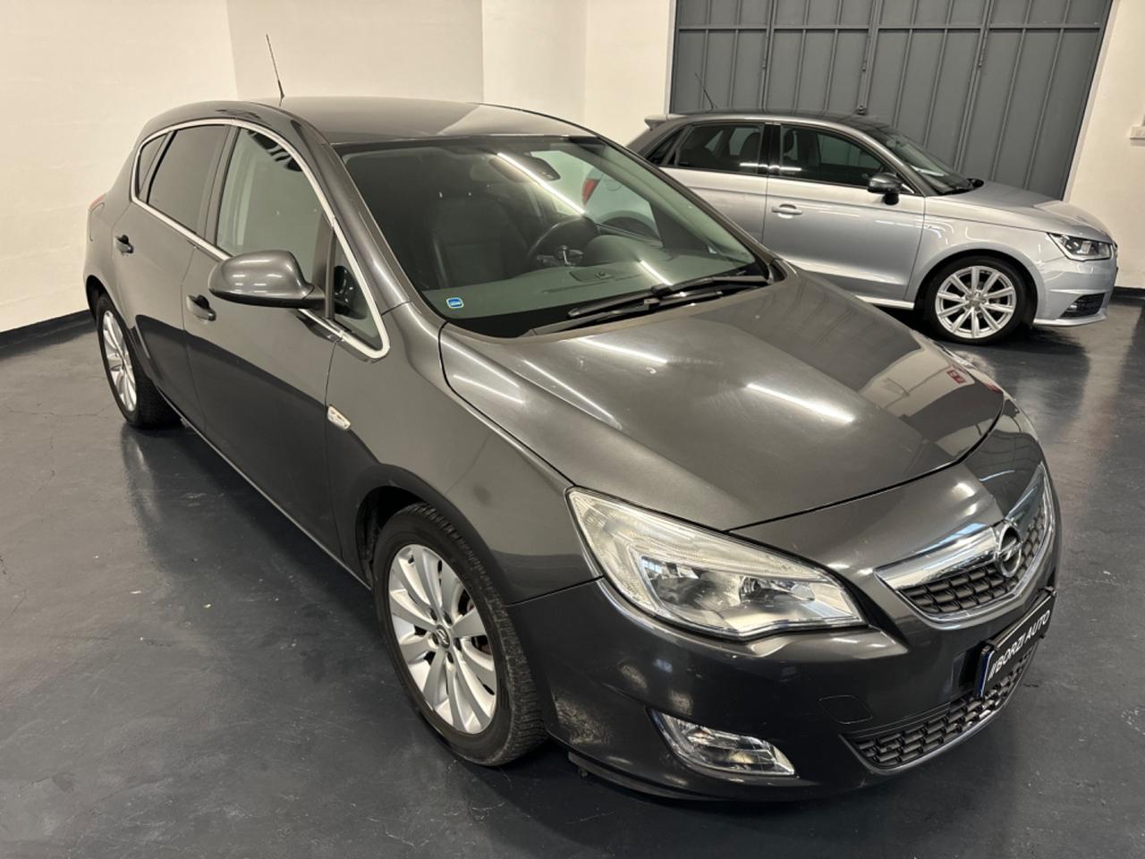 Opel Astra 1.7 CDTI 125CV 5p Cosmo EURO 5