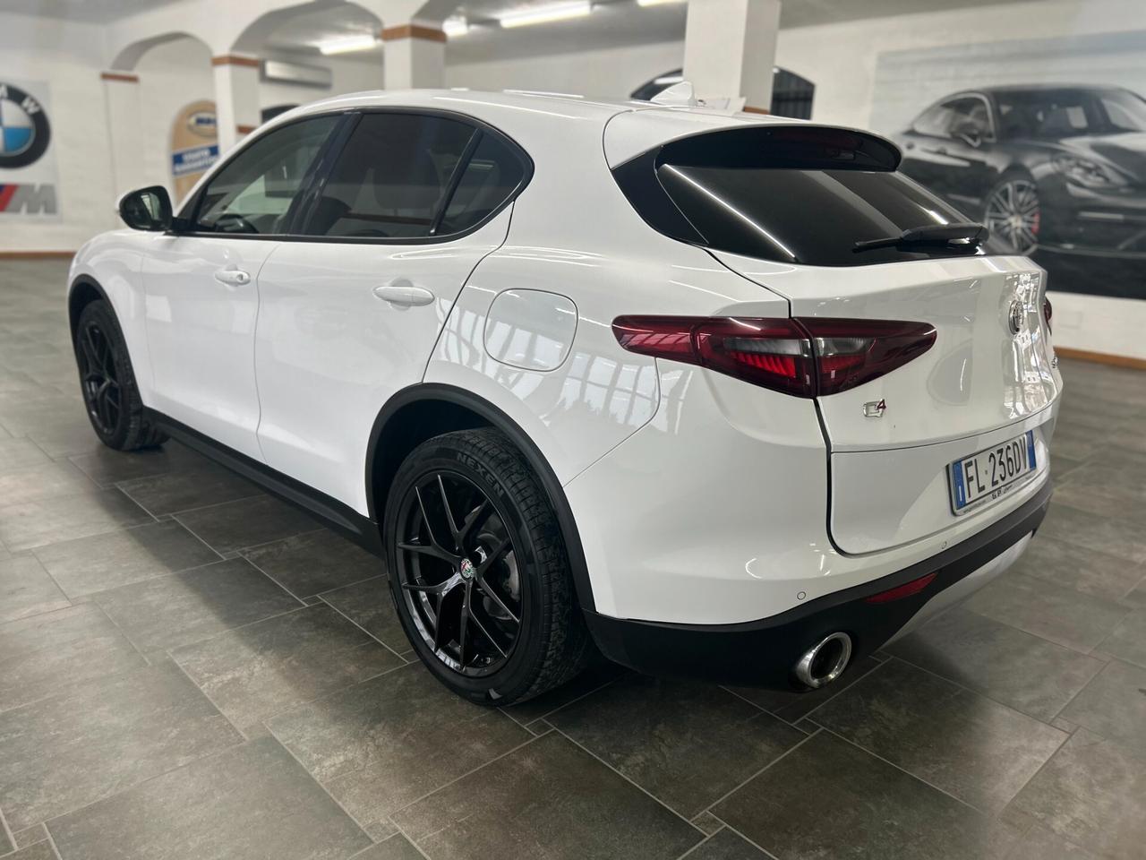 Alfa Romeo Stelvio 2.2 Turbodiesel 210 CV AT8 Q4 Super