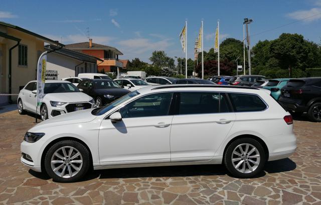 VOLKSWAGEN Passat Variant 2.0 TDI DSG Business BMT
