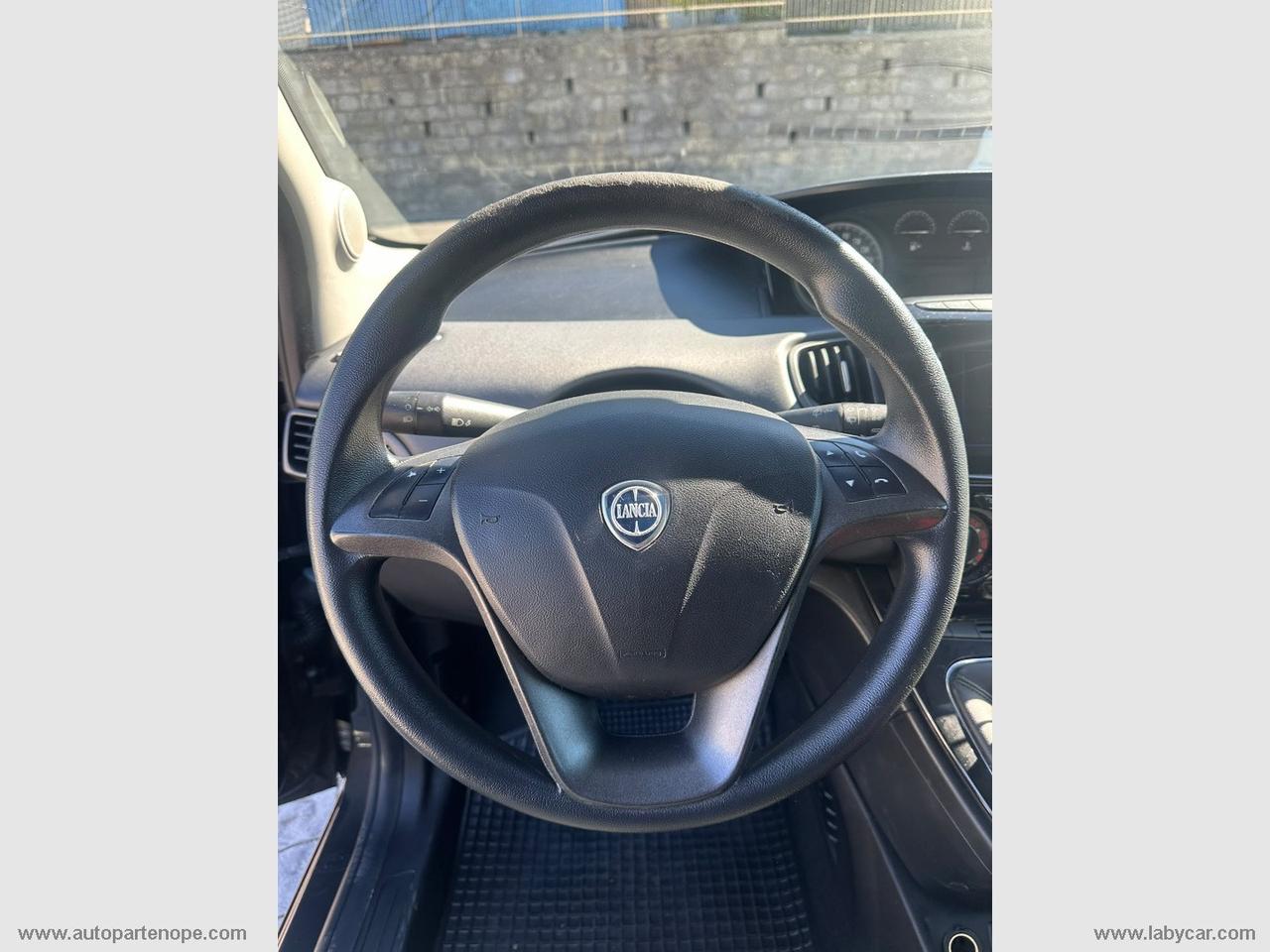 LANCIA Ypsilon 1.2 69 CV 5p. Elefantino Blu