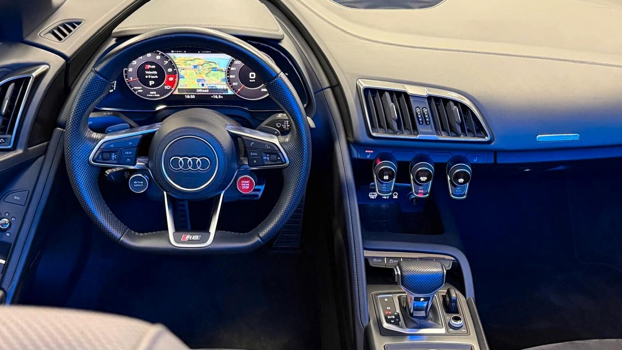 Audi R8 SPYDER 5.2TFSI V10 RWD S-TRONIC 2020