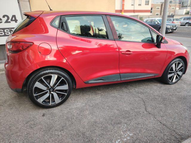 RENAULT Clio dCi 8V 90CV EDC Start&Stop 5 porte Energy Intens