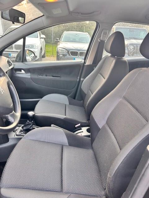 Peugeot 207 1.4 8V 75CV 5p. X Line ECO GPL