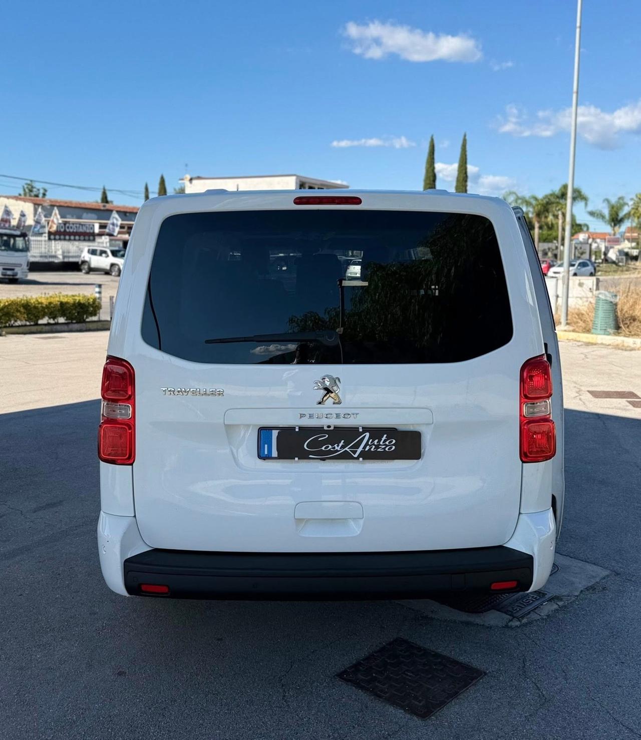 Peugeot Traveller BlueHDi 180cv EAT8 Long Allure 9 POSTI