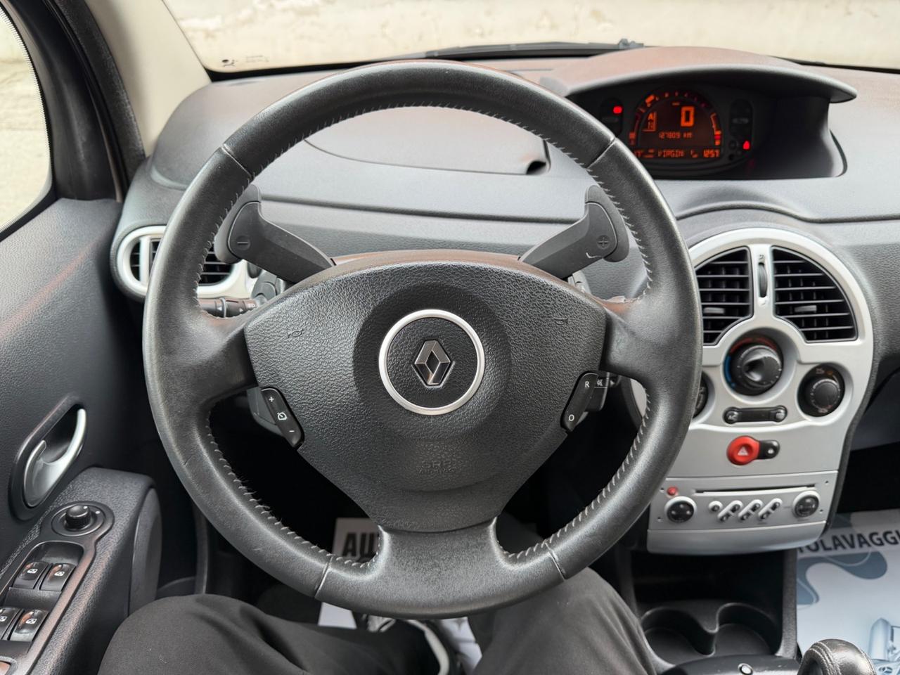 Renault Modus Grand 1.5 dCi 85CV Dynamique