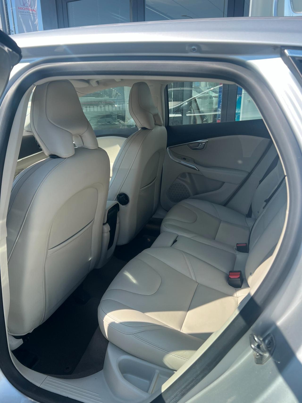 Volvo V40 D2 Momentum