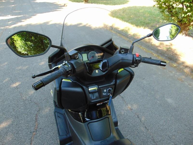 Suzuki Burgman 400 ABS