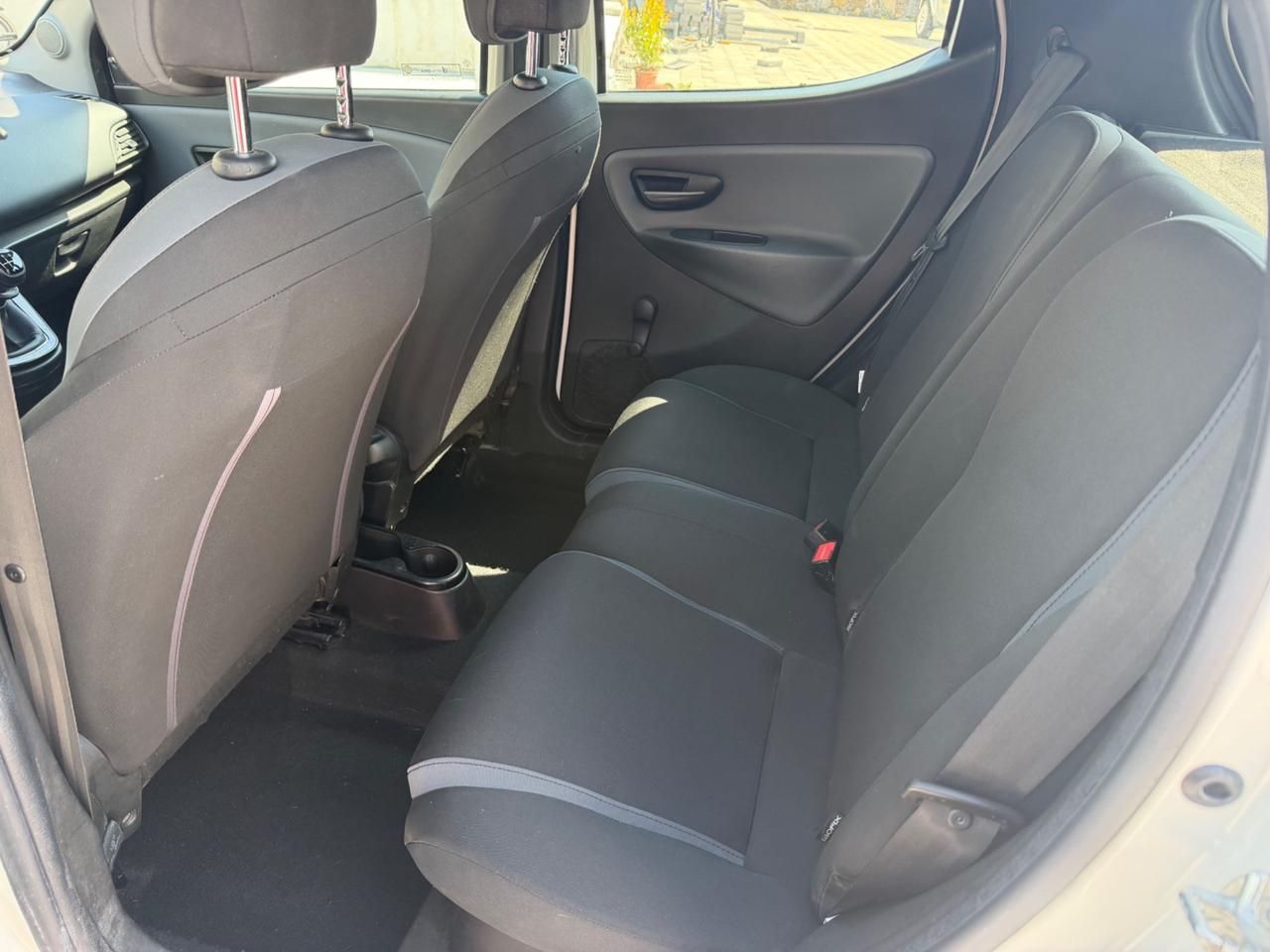 Lancia Ypsilon 1.2 69 CV 5 porte Platinum