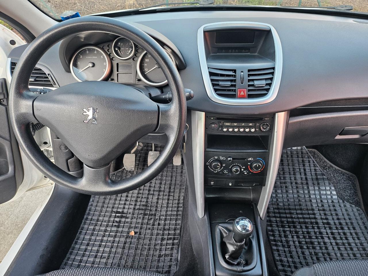 Peugeot 207 1.4 8V 75CV 3p. Energie