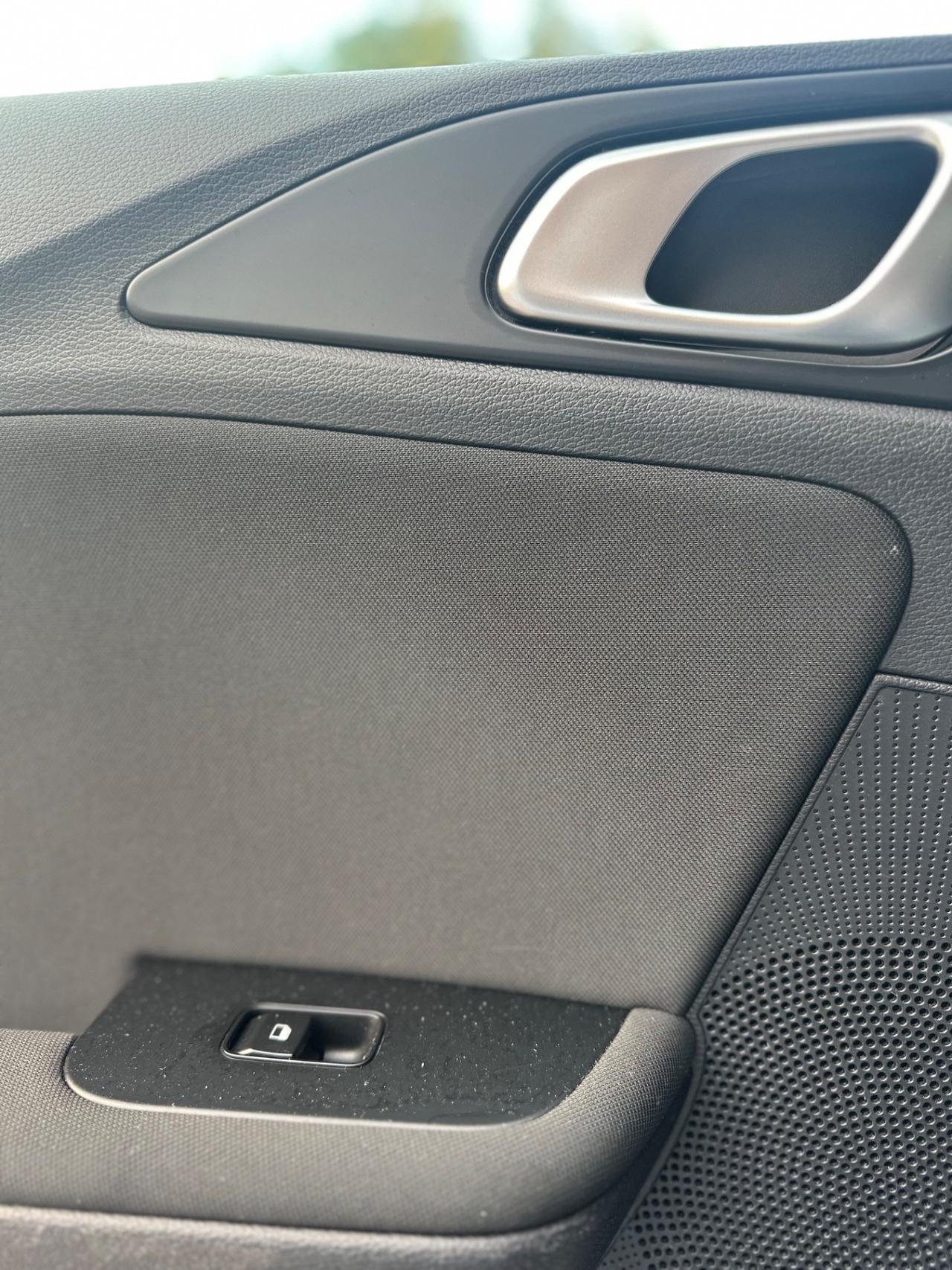 Kia Ceed 1.4 MPi GPL SW Business Class