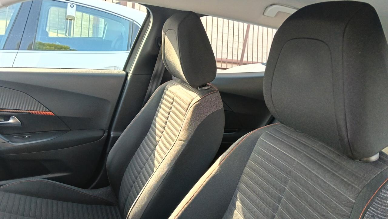 PEUGEOT 2008 1.2 BENZ-PREZZO PROMO!