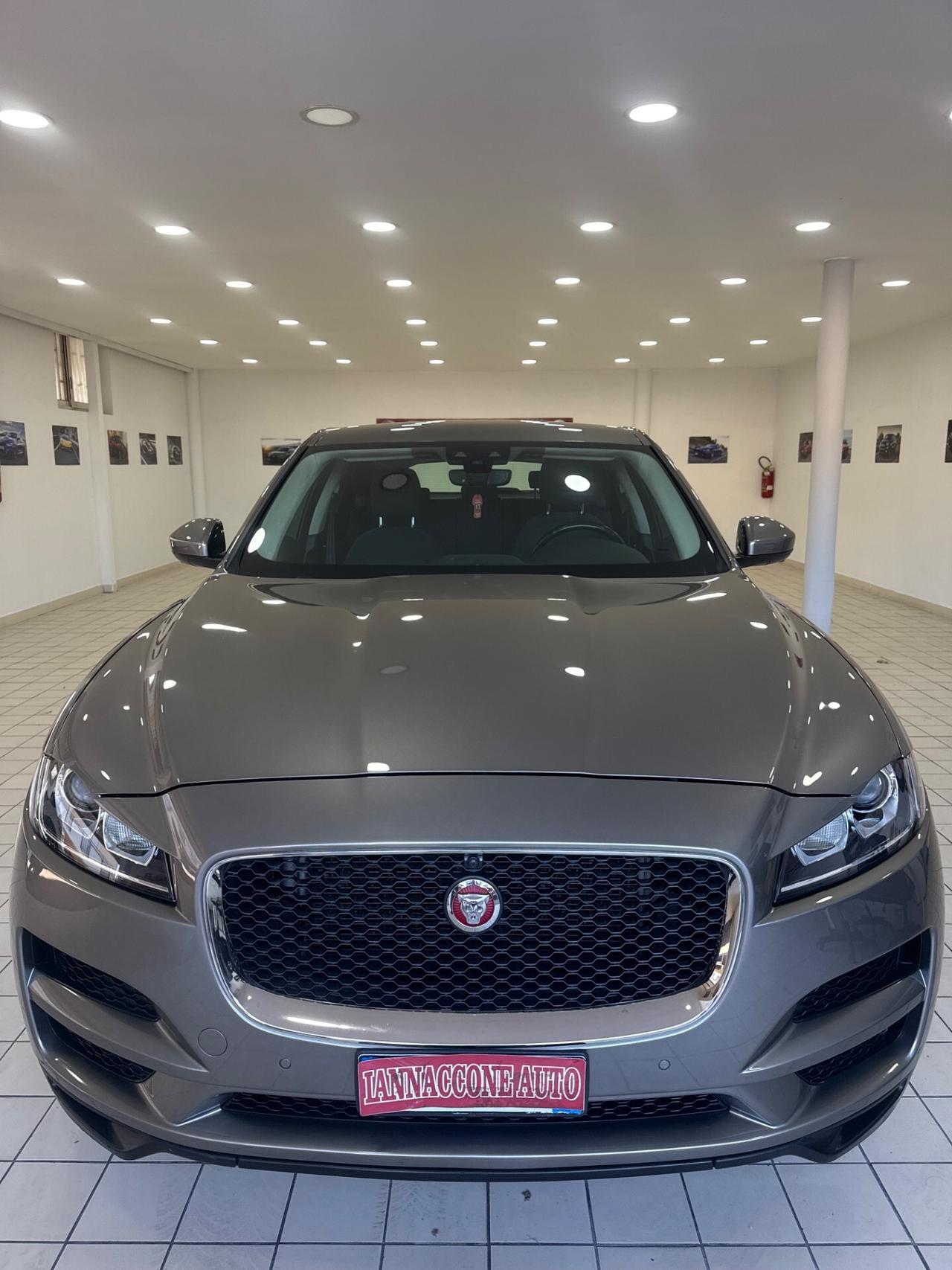 Jaguar F-Pace 2020 180 cv portfolio