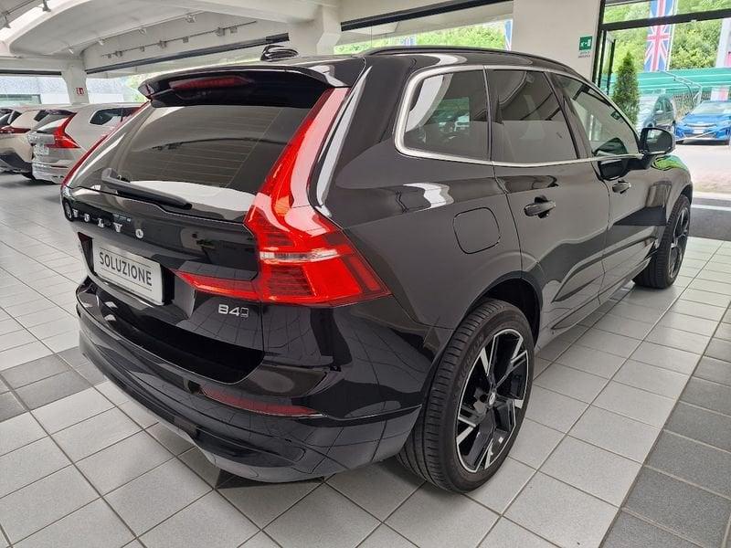 Volvo XC60 B4 (d) AWD Geartronic Momentum AUTOCARRO N1
