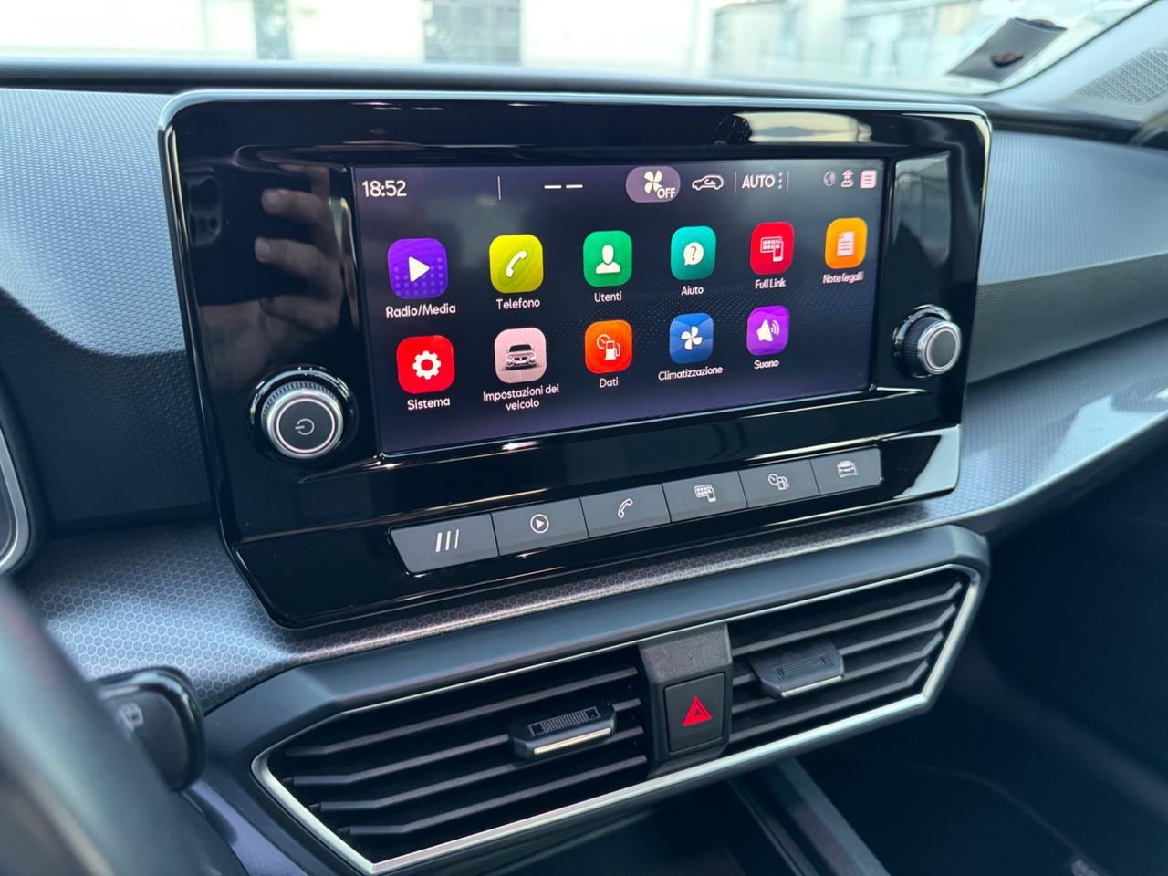 SEAT LEON SportsTourer 2.0 TDI DSG-Led Carplay