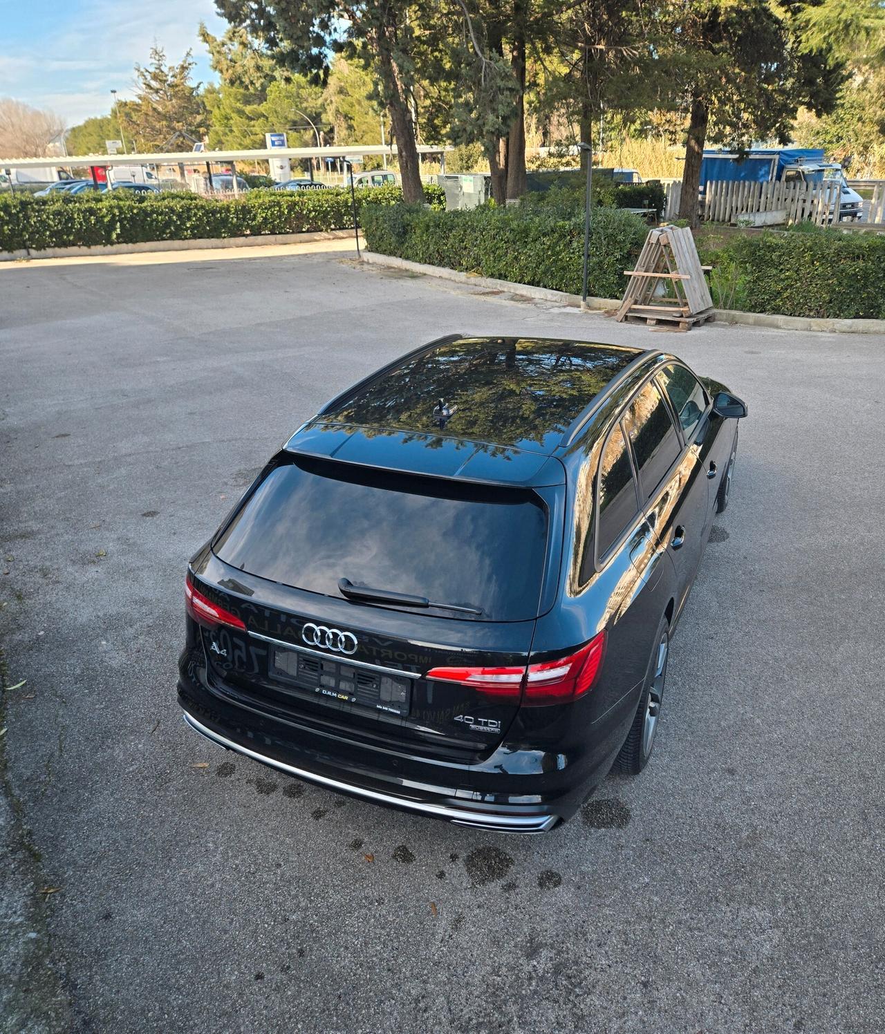 Audi A4 Avant 40 TDI S tronic line edition