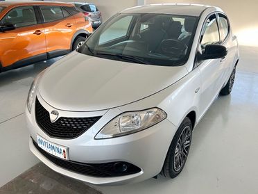 Lancia Ypsilon 1.2 69 CV 5 porte S&S Gold