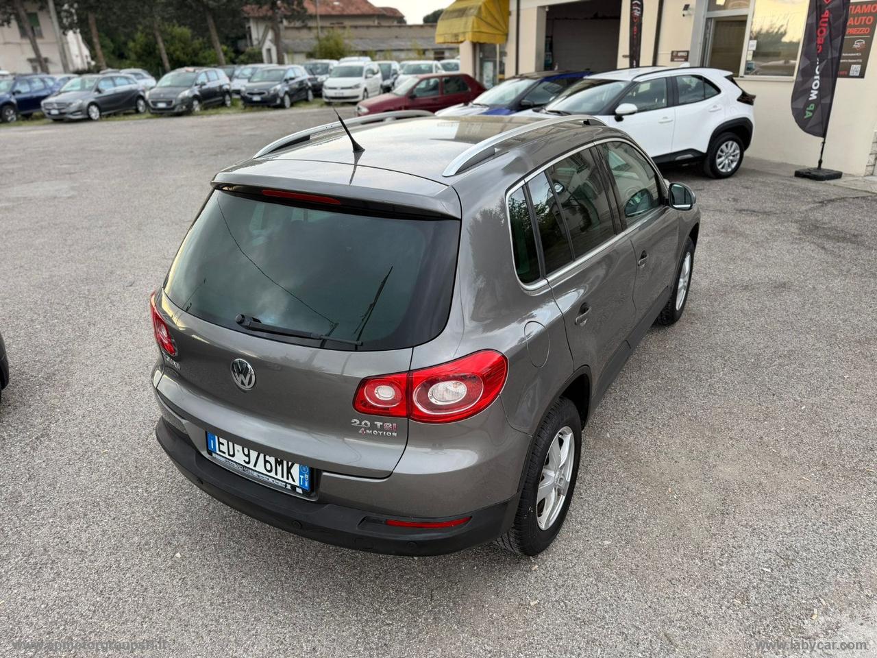 VOLKSWAGEN Tiguan 2.0 TSI 4MOTION 4X4 Sport & Style