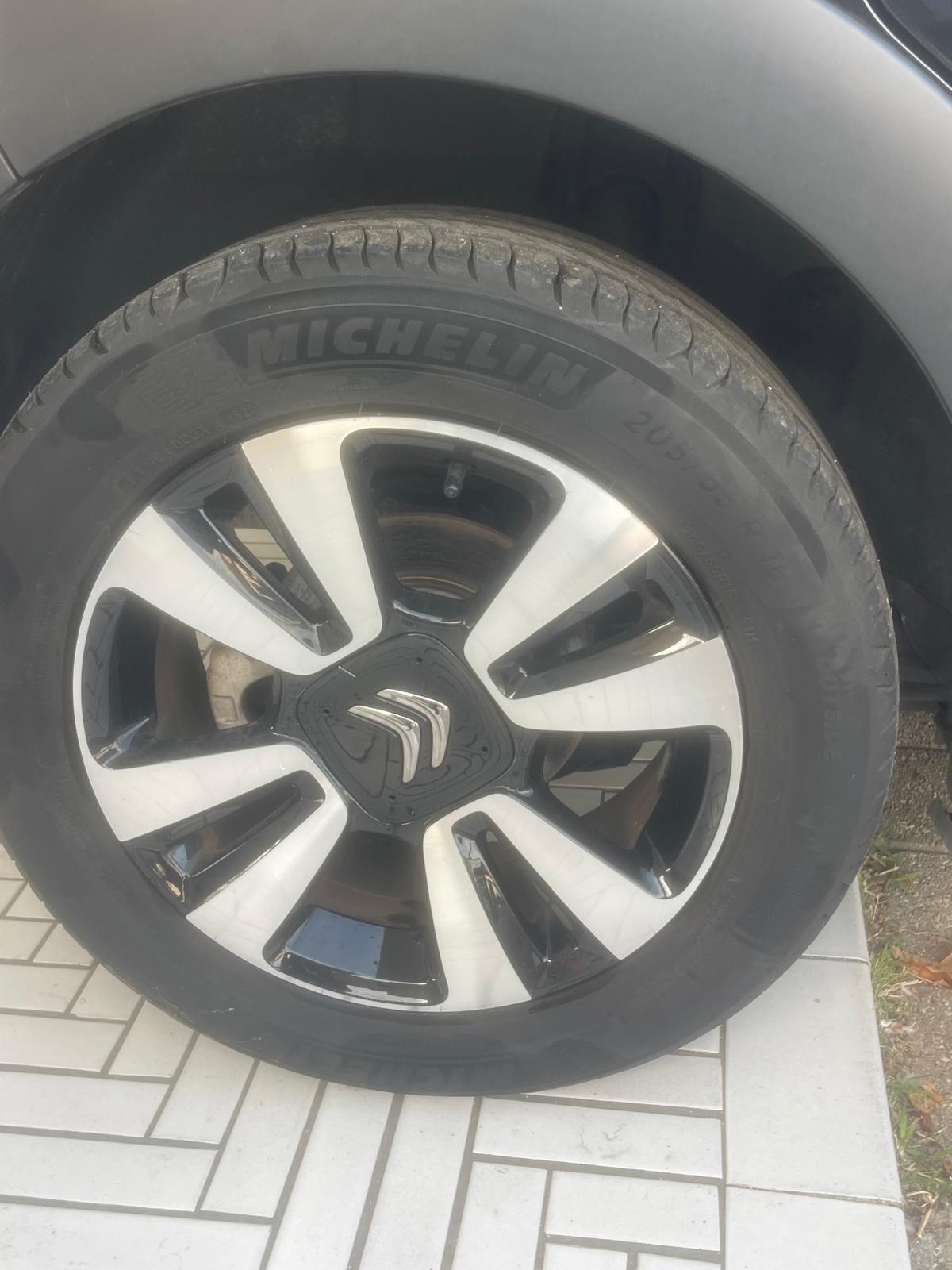 Citroen C3 PureTech 110 S&S EAT6 Shine Pack
