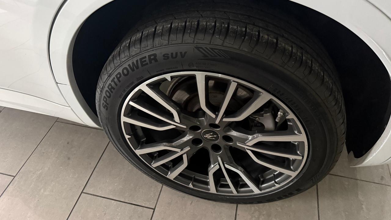 Maserati Grecale MHEV 300 CV AWD GT