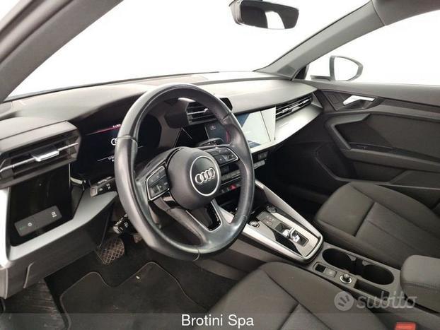 Audi A3 SPB 30 g-tron S tronic Business Advanced