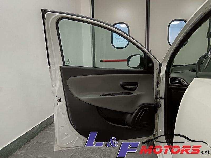 Lancia Ypsilon 1.2 69 CV GPL Gold