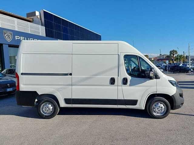 Peugeot Boxer 335 2.2 BlueHDi 140 S&S L2H2